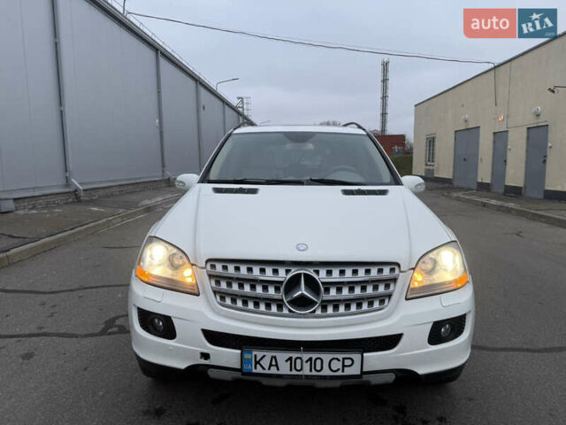 Білий Мерседес М-Клас, об'ємом двигуна 3.5 л та пробігом 265 тис. км за 6400 $, фото 18 на Automoto.ua