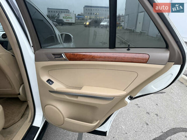 Білий Мерседес М-Клас, об'ємом двигуна 3.5 л та пробігом 265 тис. км за 6400 $, фото 15 на Automoto.ua