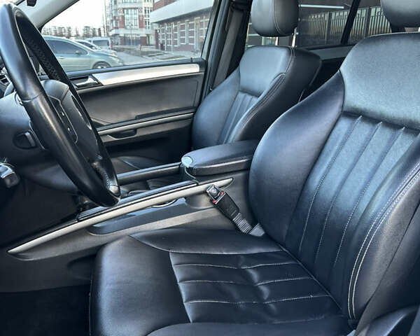 Белый Мерседес М-Класс, объемом двигателя 3 л и пробегом 266 тыс. км за 11650 $, фото 14 на Automoto.ua