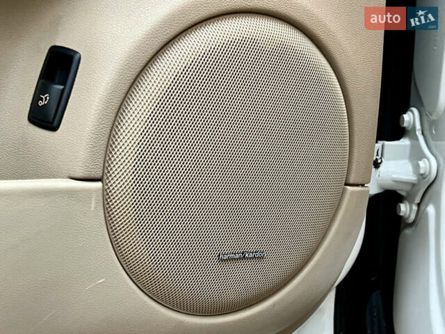 Белый Мерседес М-Класс, объемом двигателя 3.5 л и пробегом 154 тыс. км за 11800 $, фото 15 на Automoto.ua