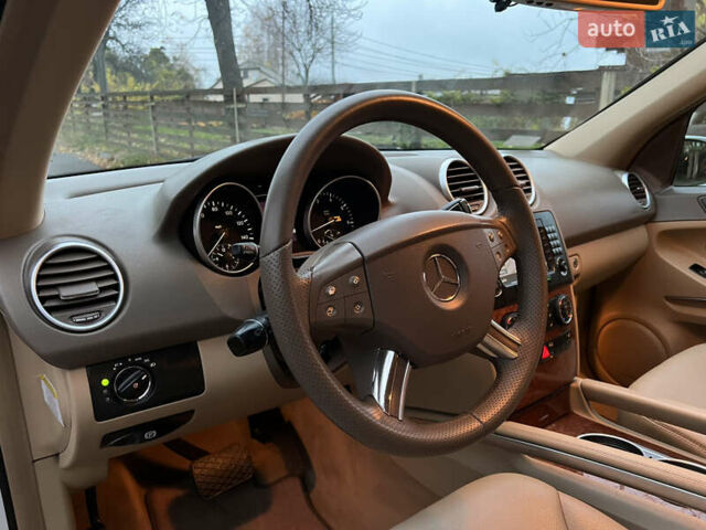 Белый Мерседес М-Класс, объемом двигателя 3.5 л и пробегом 154 тыс. км за 11800 $, фото 18 на Automoto.ua