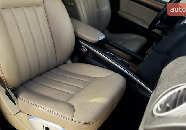 Белый Мерседес М-Класс, объемом двигателя 3.5 л и пробегом 258 тыс. км за 10900 $, фото 12 на Automoto.ua