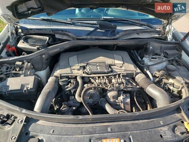 Мерседес М-Класс 2008 в Фастове на Automoto.ua Белый Мерседес М-Класс, объемом двигателя 3.5 л и пробегом 261 тыс. км за 12800 $, фото 6 на Automoto.ua