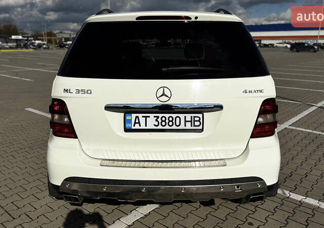 Белый Мерседес М-Класс, объемом двигателя 3.5 л и пробегом 258 тыс. км за 10900 $, фото 5 на Automoto.ua