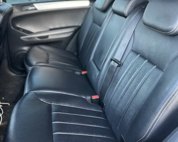 Белый Мерседес М-Класс, объемом двигателя 3 л и пробегом 266 тыс. км за 11650 $, фото 19 на Automoto.ua