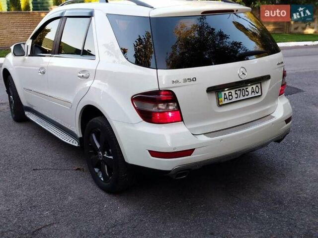 Мерседес М-Класс 2008 в Виннице на Automoto.ua Белый Мерседес М-Класс, объемом двигателя 3.5 л и пробегом 200 тыс. км за 13500 $, фото 4 на Automoto.ua