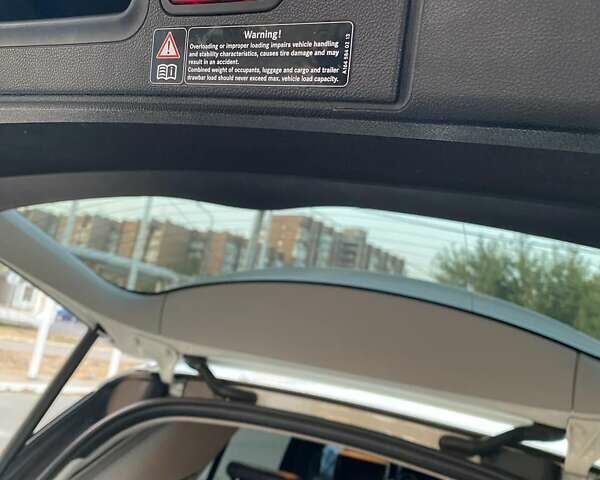 Белый Мерседес М-Класс, объемом двигателя 5.46 л и пробегом 198 тыс. км за 13999 $, фото 11 на Automoto.ua