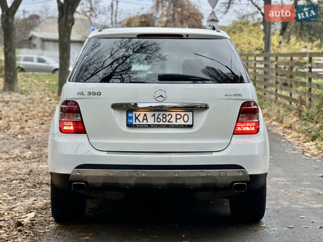 Белый Мерседес М-Класс, объемом двигателя 3.5 л и пробегом 154 тыс. км за 11800 $, фото 7 на Automoto.ua