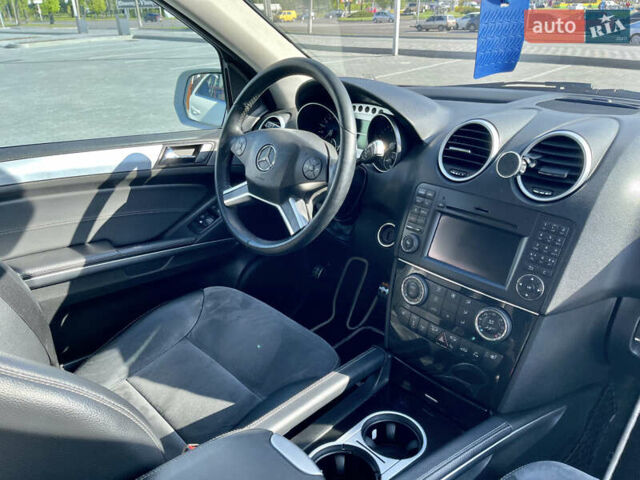 Мерседес М-Класс 2009 в Виннице на Automoto.ua Белый Мерседес М-Класс, объемом двигателя 2.99 л и пробегом 340 тыс. км за 15500 $, фото 11 на Automoto.ua