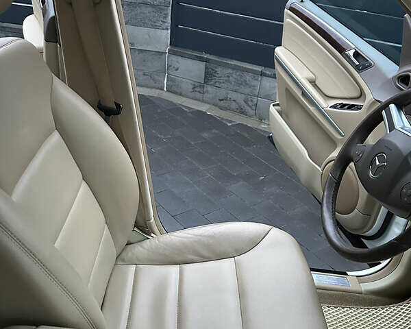 Белый Мерседес М-Класс, объемом двигателя 3.5 л и пробегом 312 тыс. км за 14500 $, фото 22 на Automoto.ua