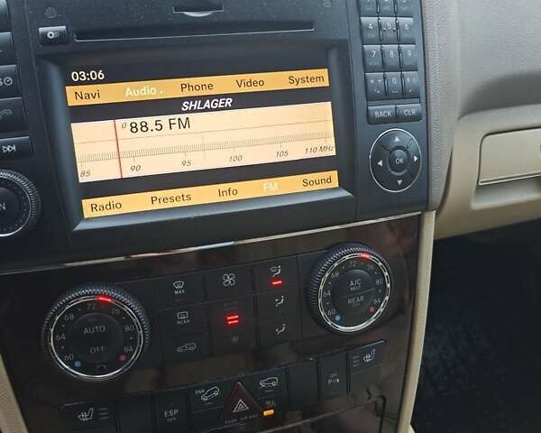 Белый Мерседес М-Класс, объемом двигателя 6.21 л и пробегом 216 тыс. км за 17500 $, фото 14 на Automoto.ua