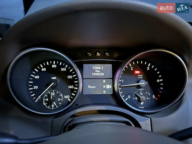 Белый Мерседес М-Класс, объемом двигателя 3.5 л и пробегом 312 тыс. км за 14500 $, фото 34 на Automoto.ua