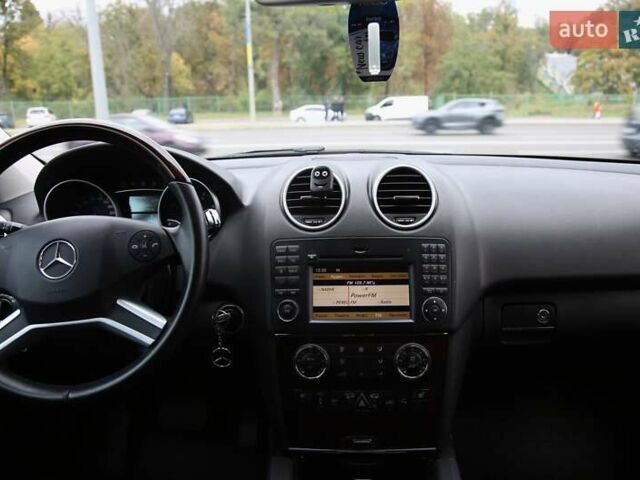 Білий Мерседес М-Клас, об'ємом двигуна 3.5 л та пробігом 30 тис. км за 22800 $, фото 11 на Automoto.ua