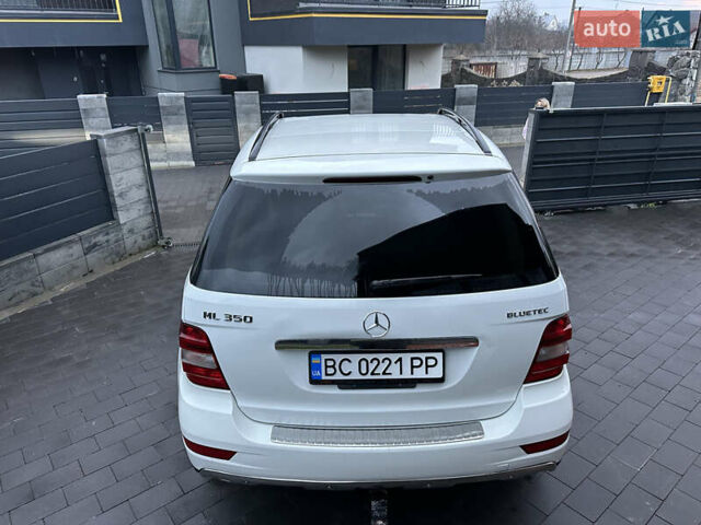 Белый Мерседес М-Класс, объемом двигателя 3.5 л и пробегом 312 тыс. км за 14500 $, фото 7 на Automoto.ua