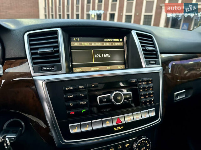 Білий Мерседес М-Клас, об'ємом двигуна 2.99 л та пробігом 257 тис. км за 21750 $, фото 21 на Automoto.ua