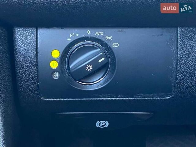 Белый Мерседес М-Класс, объемом двигателя 2.99 л и пробегом 312 тыс. км за 15990 $, фото 27 на Automoto.ua