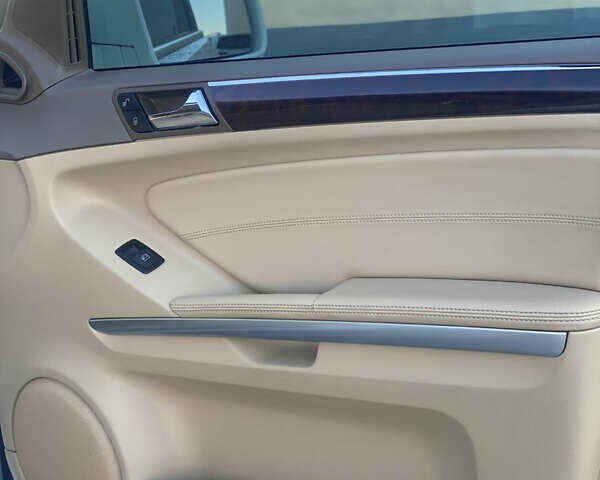 Білий Мерседес М-Клас, об'ємом двигуна 3 л та пробігом 144 тис. км за 14999 $, фото 28 на Automoto.ua