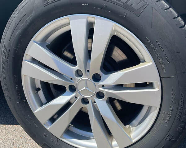 Белый Мерседес М-Класс, объемом двигателя 2.99 л и пробегом 165 тыс. км за 20999 $, фото 10 на Automoto.ua