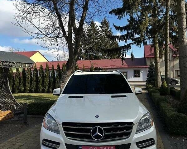Білий Мерседес М-Клас, об'ємом двигуна 3 л та пробігом 270 тис. км за 18200 $, фото 8 на Automoto.ua