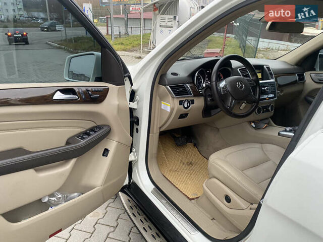 Білий Мерседес М-Клас, об'ємом двигуна 3.5 л та пробігом 195 тис. км за 17550 $, фото 2 на Automoto.ua