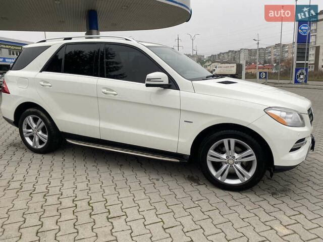 Білий Мерседес М-Клас, об'ємом двигуна 3.5 л та пробігом 195 тис. км за 17550 $, фото 9 на Automoto.ua