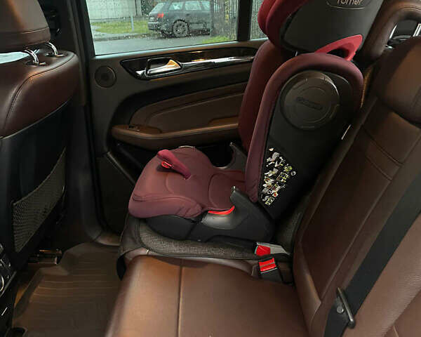 Белый Мерседес М-Класс, объемом двигателя 2.99 л и пробегом 165 тыс. км за 19900 $, фото 33 на Automoto.ua