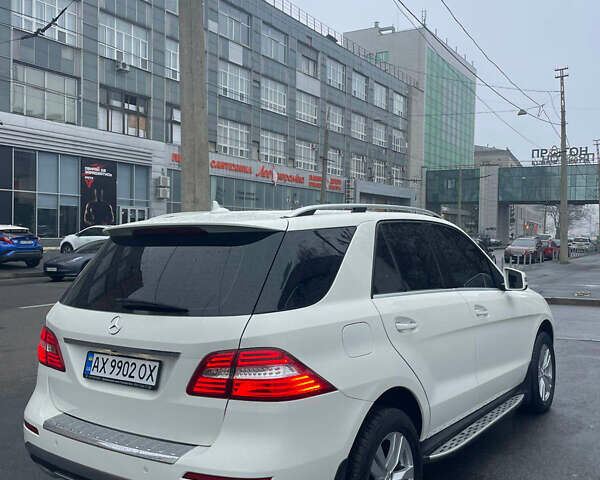 Білий Мерседес М-Клас, об'ємом двигуна 2.99 л та пробігом 165 тис. км за 20999 $, фото 48 на Automoto.ua