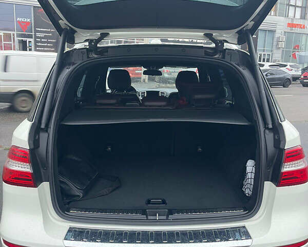 Білий Мерседес М-Клас, об'ємом двигуна 2.99 л та пробігом 165 тис. км за 20999 $, фото 75 на Automoto.ua