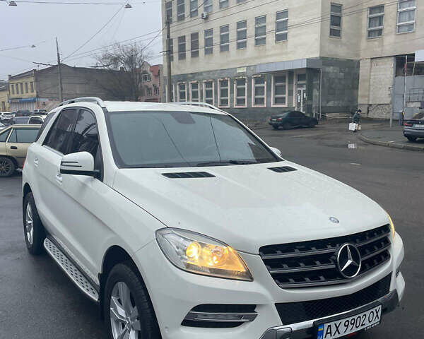 Білий Мерседес М-Клас, об'ємом двигуна 2.99 л та пробігом 165 тис. км за 20999 $, фото 59 на Automoto.ua