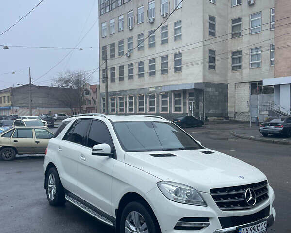 Білий Мерседес М-Клас, об'ємом двигуна 2.99 л та пробігом 165 тис. км за 20999 $, фото 38 на Automoto.ua