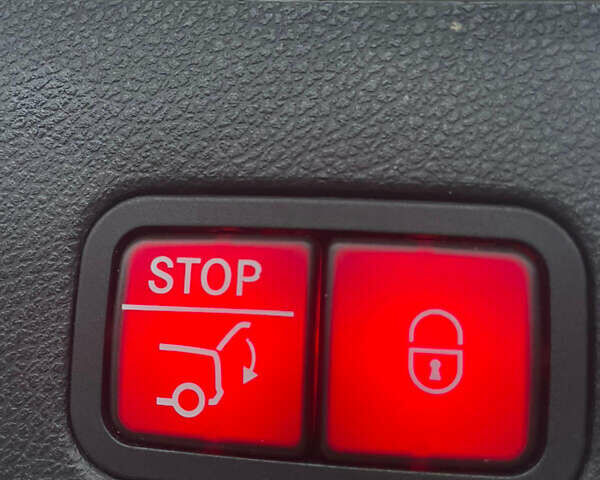 Белый Мерседес М-Класс, объемом двигателя 2.99 л и пробегом 165 тыс. км за 19900 $, фото 29 на Automoto.ua