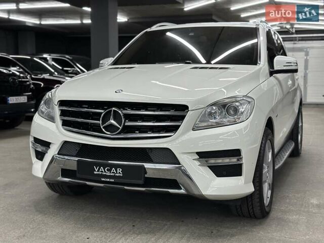 Білий Мерседес М-Клас, об'ємом двигуна 2.14 л та пробігом 183 тис. км за 22500 $, фото 13 на Automoto.ua