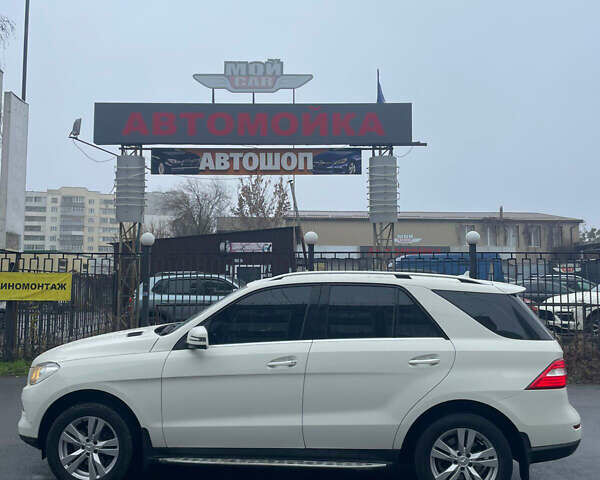 Білий Мерседес М-Клас, об'ємом двигуна 2.99 л та пробігом 165 тис. км за 20999 $, фото 57 на Automoto.ua