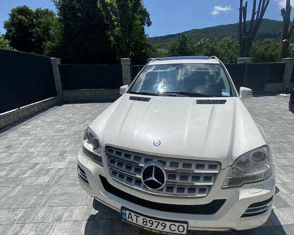 Белый Мерседес М-Класс, объемом двигателя 3 л и пробегом 211 тыс. км за 15600 $, фото 2 на Automoto.ua