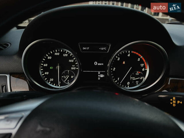 Білий Мерседес М-Клас, об'ємом двигуна 2.99 л та пробігом 257 тис. км за 21750 $, фото 23 на Automoto.ua