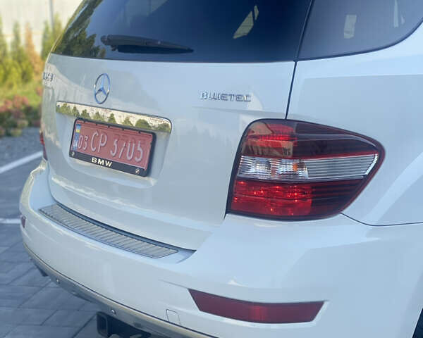 Білий Мерседес М-Клас, об'ємом двигуна 3 л та пробігом 144 тис. км за 14999 $, фото 5 на Automoto.ua