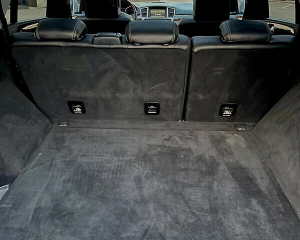 Білий Мерседес М-Клас, об'ємом двигуна 2.99 л та пробігом 257 тис. км за 21750 $, фото 29 на Automoto.ua