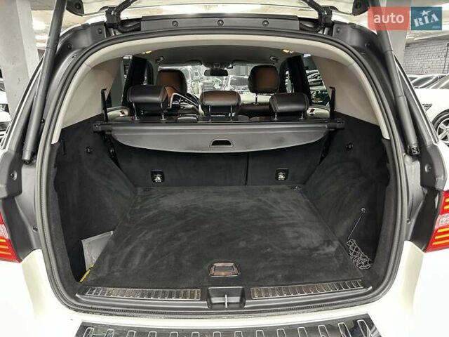 Білий Мерседес М-Клас, об'ємом двигуна 2.14 л та пробігом 183 тис. км за 22500 $, фото 36 на Automoto.ua