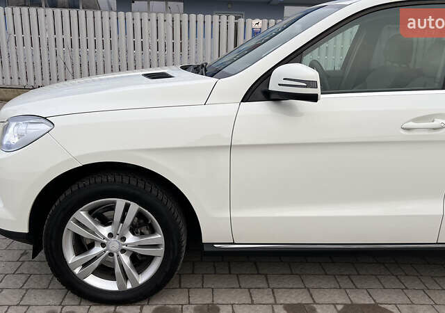 Білий Мерседес М-Клас, об'ємом двигуна 2.99 л та пробігом 194 тис. км за 22500 $, фото 4 на Automoto.ua