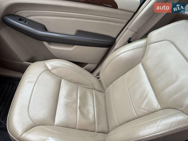 Белый Мерседес М-Класс, объемом двигателя 2.99 л и пробегом 222 тыс. км за 22700 $, фото 16 на Automoto.ua