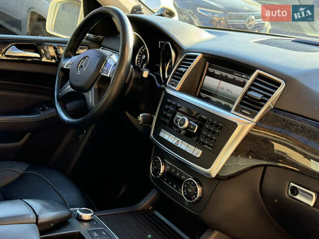 Білий Мерседес М-Клас, об'ємом двигуна 2.99 л та пробігом 261 тис. км за 20900 $, фото 30 на Automoto.ua