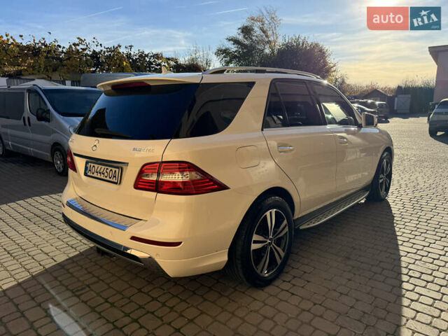 Білий Мерседес М-Клас, об'ємом двигуна 2.99 л та пробігом 261 тис. км за 20900 $, фото 16 на Automoto.ua