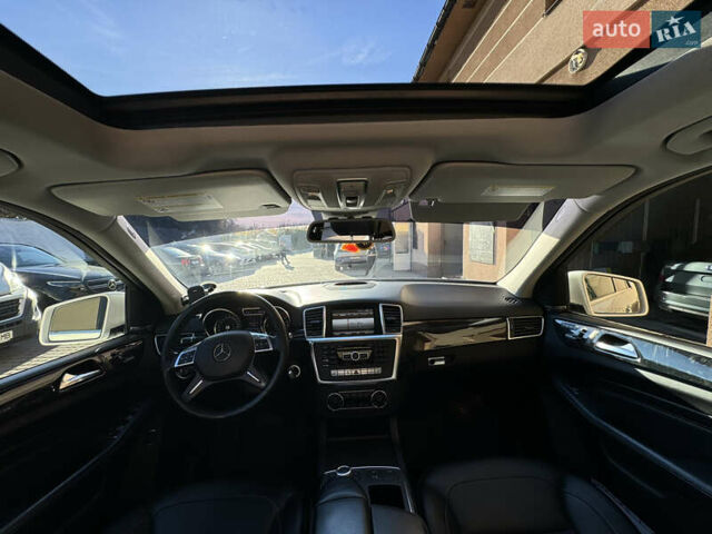 Білий Мерседес М-Клас, об'ємом двигуна 2.99 л та пробігом 261 тис. км за 20900 $, фото 24 на Automoto.ua