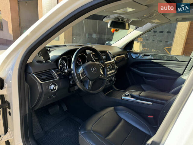 Білий Мерседес М-Клас, об'ємом двигуна 2.99 л та пробігом 261 тис. км за 20900 $, фото 17 на Automoto.ua