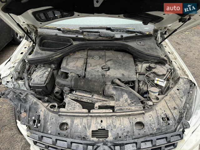 Белый Мерседес М-Класс, объемом двигателя 2.14 л и пробегом 146 тыс. км за 11200 $, фото 20 на Automoto.ua