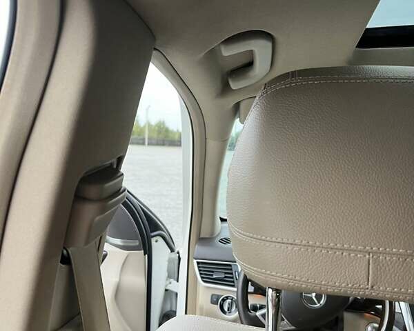 Білий Мерседес М-Клас, об'ємом двигуна 2.99 л та пробігом 220 тис. км за 19500 $, фото 21 на Automoto.ua