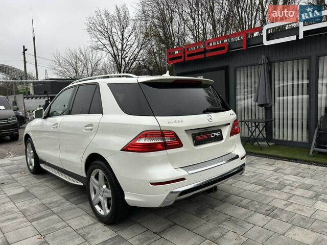 Білий Мерседес М-Клас, об'ємом двигуна 4.66 л та пробігом 160 тис. км за 17900 $, фото 12 на Automoto.ua