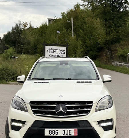 Белый Мерседес М-Класс, объемом двигателя 2.99 л и пробегом 281 тыс. км за 18550 $, фото 23 на Automoto.ua