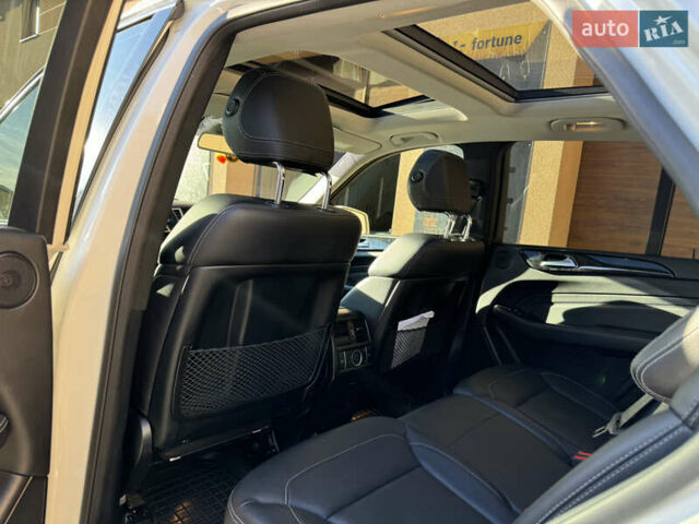 Білий Мерседес М-Клас, об'ємом двигуна 2.99 л та пробігом 261 тис. км за 20900 $, фото 23 на Automoto.ua