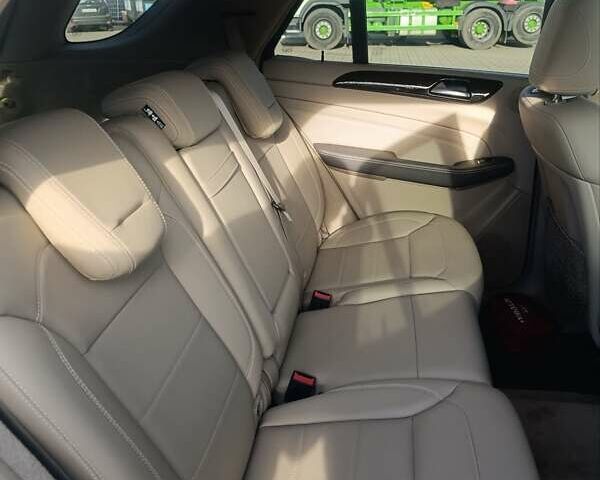 Белый Мерседес М-Класс, объемом двигателя 2.99 л и пробегом 198 тыс. км за 21800 $, фото 50 на Automoto.ua